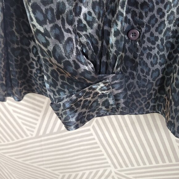 Vintage Y2K Satin Top Plus size 22/24 3X button up Leopard Cheetah Grey Silver - Picture 5 of 7
